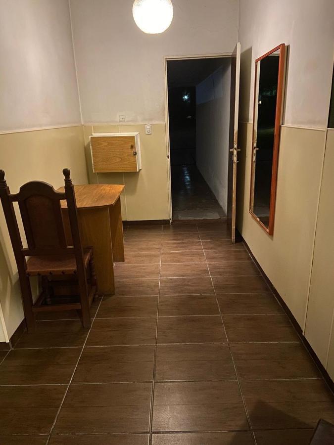 Hotel-Alojamiento Candilejas Parana Bagian luar foto